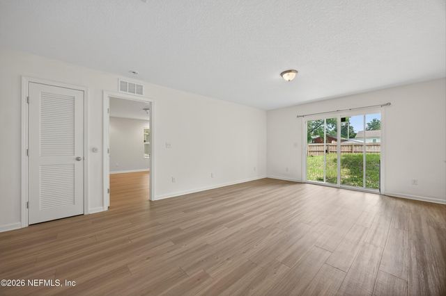 5315 COLONIAL Avenue, Jacksonville, FL 32210