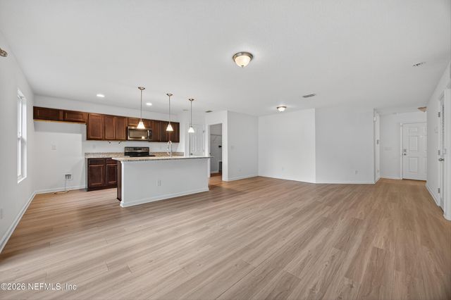 5315 COLONIAL Avenue, Jacksonville, FL 32210