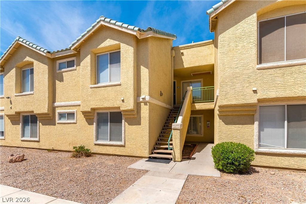 1420 JAMIELINN Lane 102, Las Vegas, NV 89110 — photo 2