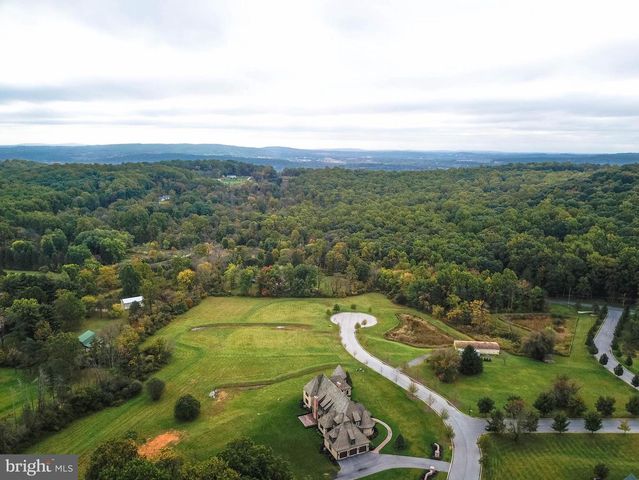 2212 S MELROSE LN, Bethlehem, PA 18015