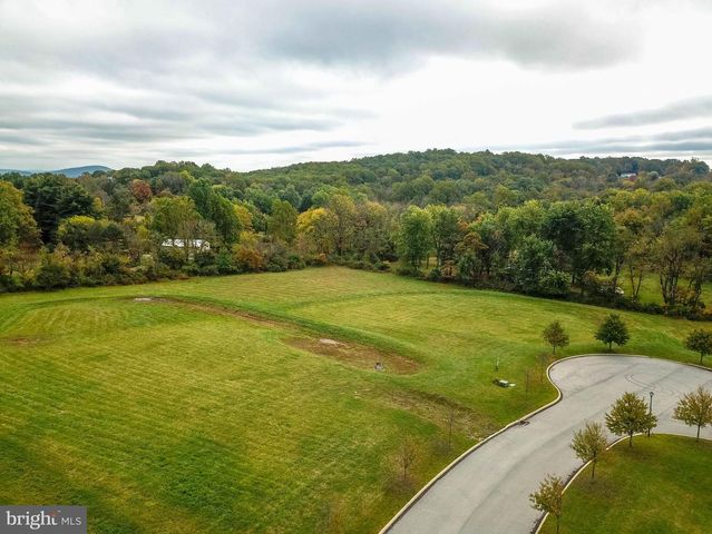 2212 S MELROSE LN, Bethlehem, PA 18015