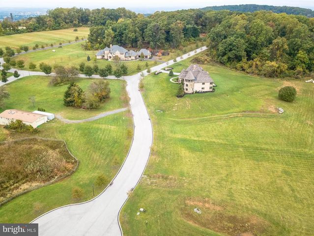 2212 S MELROSE LN, Bethlehem, PA 18015