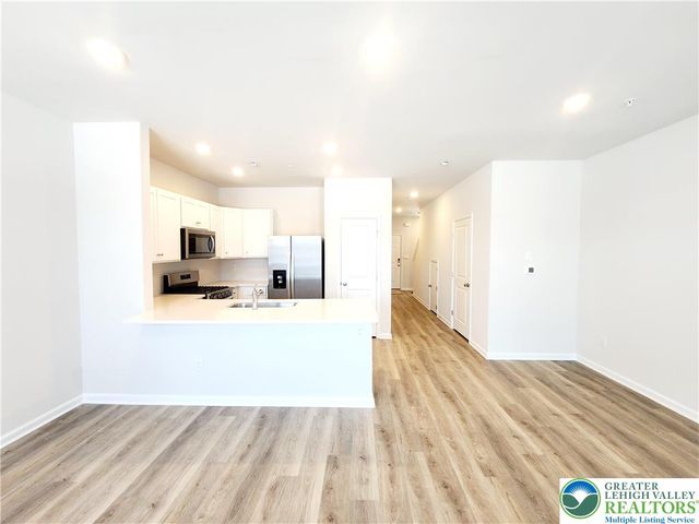 1104 Martin Road, Upper Macungie Twp, PA 18031