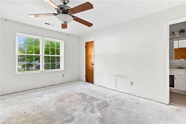 1709 Placid CT, Virginia Beach, VA 23453