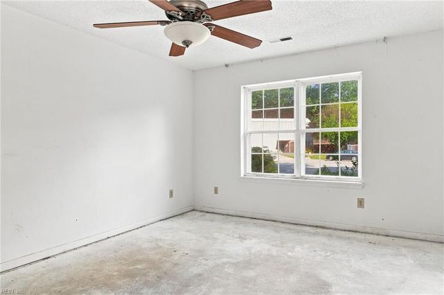 1709 Placid CT, Virginia Beach, VA 23453
