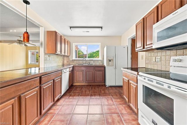 1709 Placid CT, Virginia Beach, VA 23453