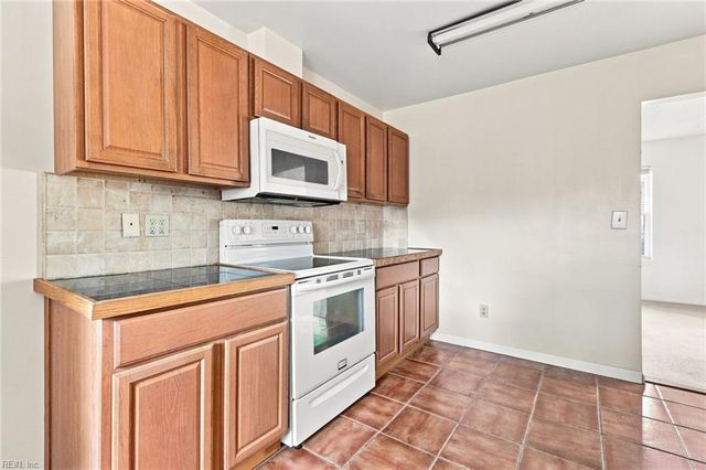 1709 Placid CT, Virginia Beach, VA 23453