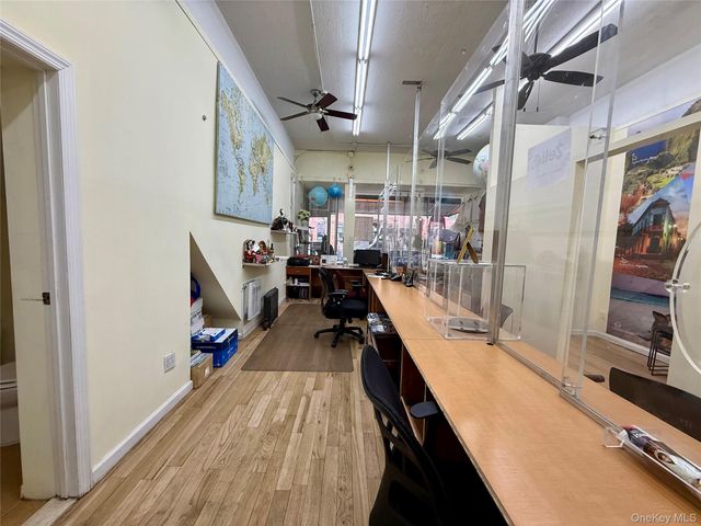 160 Graham Avenue 1st floor, Brooklyn, NY 11206