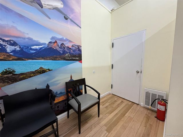 160 Graham Avenue 1st floor, Brooklyn, NY 11206