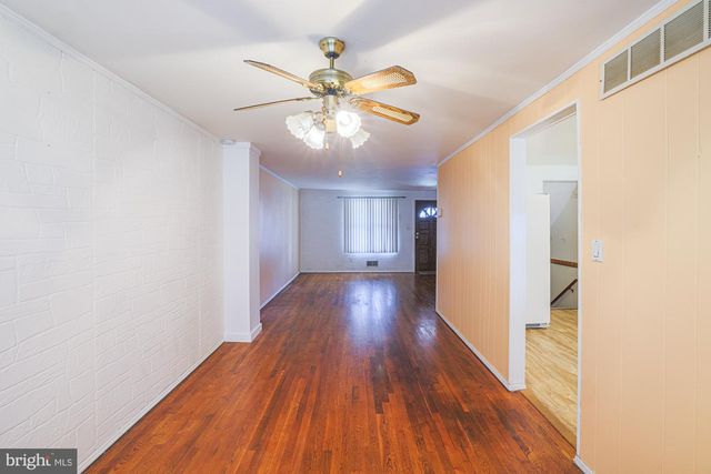 1021 FOXCHASE LN, Essex, MD 21221