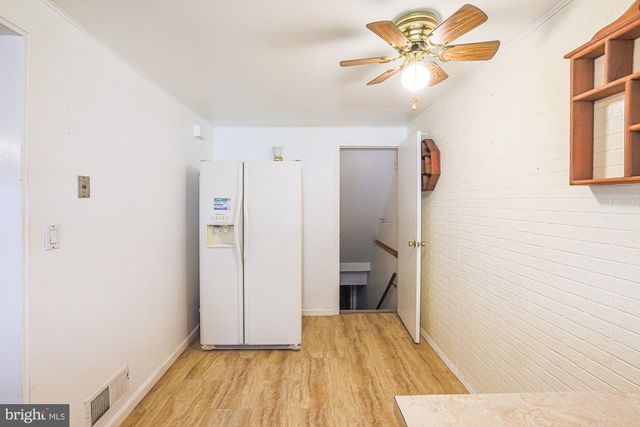 1021 FOXCHASE LN, Essex, MD 21221