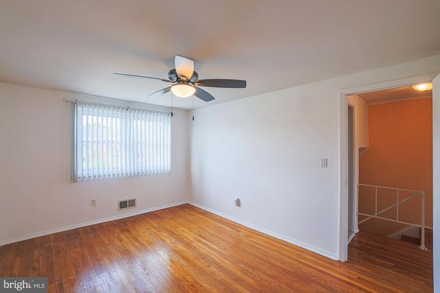 1021 FOXCHASE LN, Essex, MD 21221