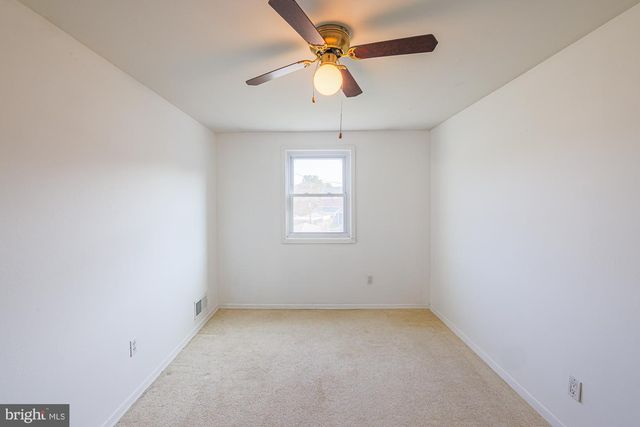 1021 FOXCHASE LN, Essex, MD 21221