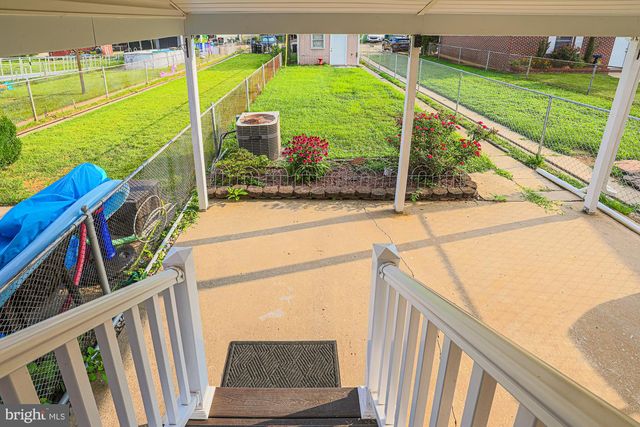 1021 FOXCHASE LN, Essex, MD 21221