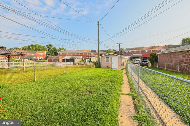 1021 FOXCHASE LN, Essex, MD 21221