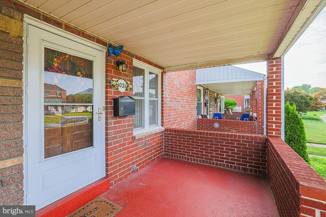 1021 FOXCHASE LN, Essex, MD 21221
