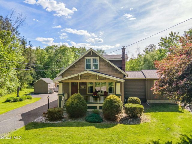 775 St Davids Lane, Niskayuna, NY 12309
