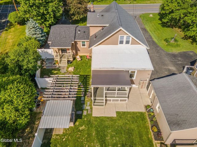 775 St Davids Lane, Niskayuna, NY 12309