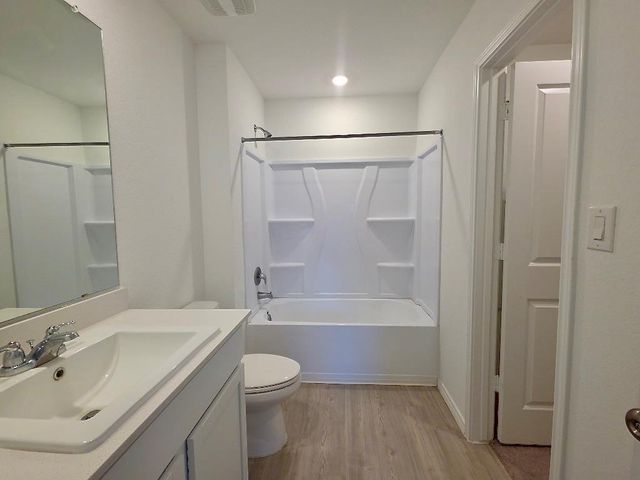 256 Northern Pintail DR, Kyle, TX 78640