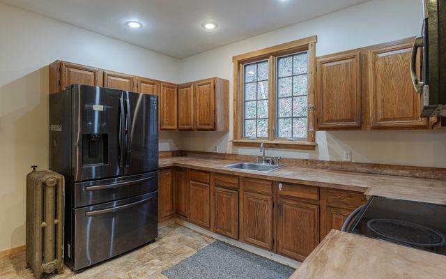 10 King Street, Rockingham, VT 05101