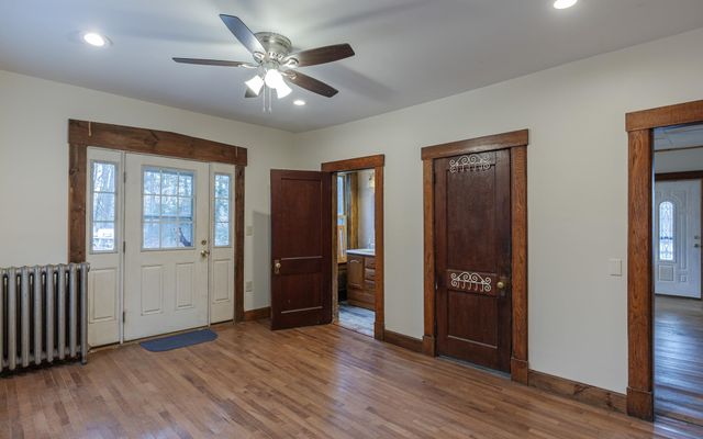 10 King Street, Rockingham, VT 05101