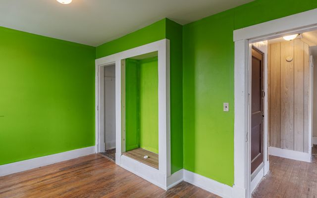 10 King Street, Rockingham, VT 05101