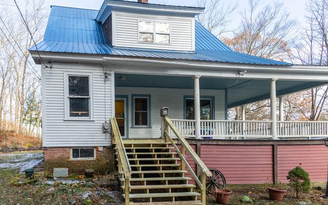 10 King Street, Rockingham, VT 05101