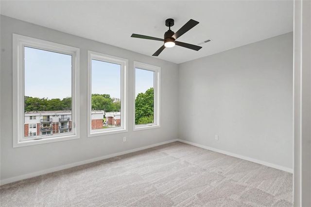 2726 Fleur Drive, Des Moines, IA 50321