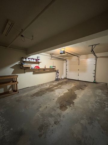 124 Tennis Plaza Rd 21, Dracut, MA 01826