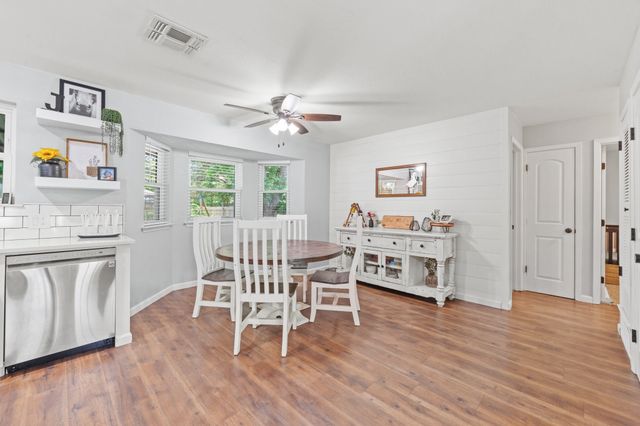 311 Robin Court, Burleson, TX 76028