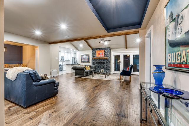 3135 Timberview Road, Dallas, TX 75229