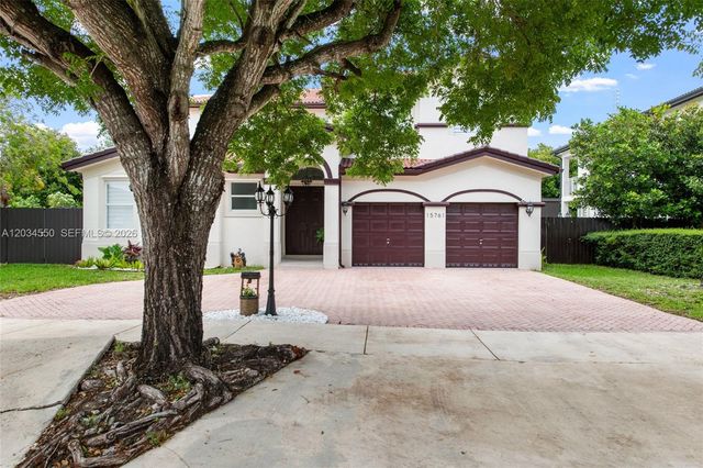 15761 SW 59th Ter, Miami, FL 33193