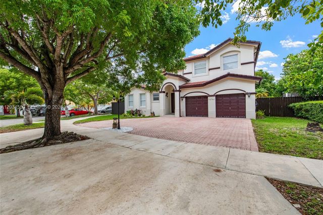 15761 SW 59th Ter, Miami, FL 33193