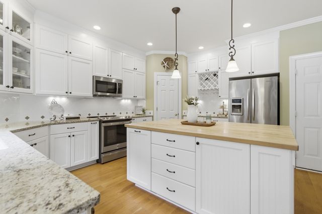3474 Shagbark Circle, Mount Pleasant, SC 29466