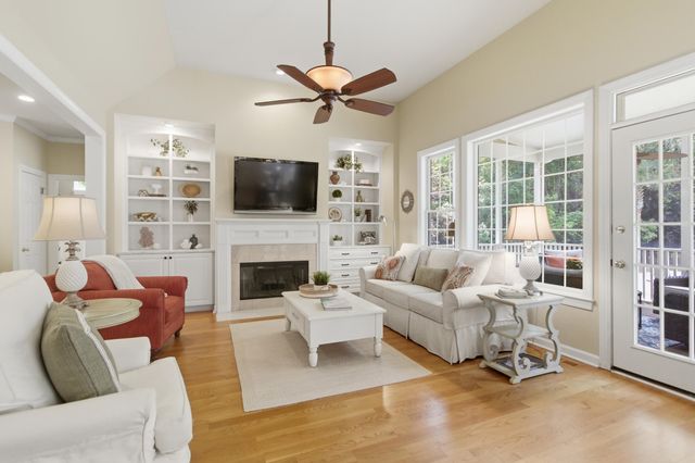 3474 Shagbark Circle, Mount Pleasant, SC 29466