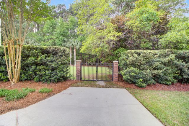 3474 Shagbark Circle, Mount Pleasant, SC 29466