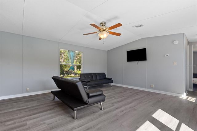 11902 CR 727, Webster, FL 33597