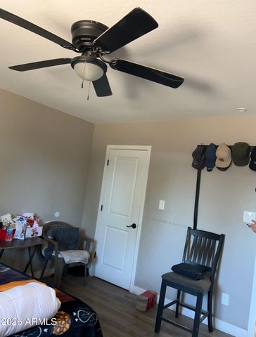 6831 W CAMELBACK Road, Phoenix, AZ 85033