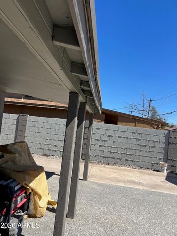6831 W CAMELBACK Road, Phoenix, AZ 85033