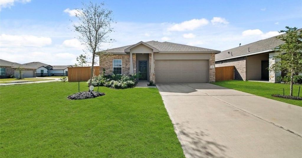 1326 Ponderosa Pine Drive, Rosharon, TX 77583