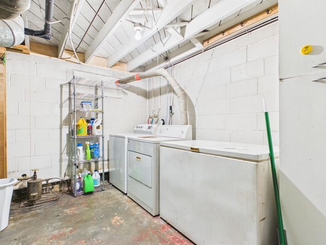 1228 DENALI WAY, Fairbanks, AK 99701