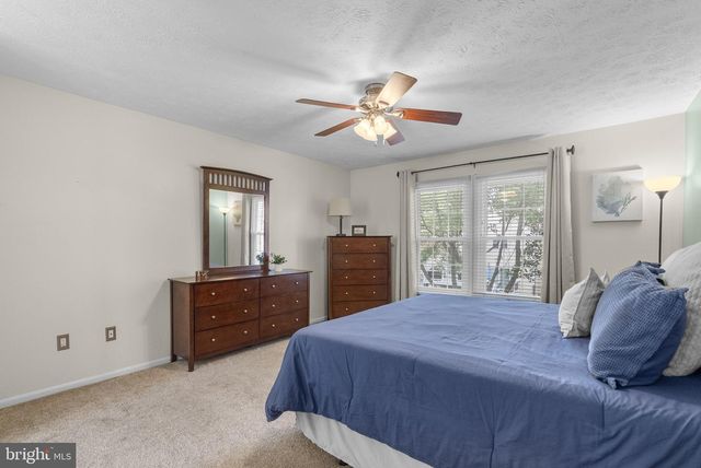 6343 ROAN STALLION LN, Columbia, MD 21045