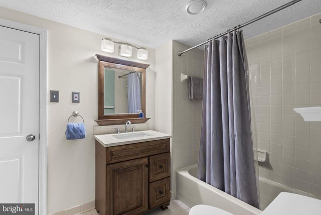 6343 ROAN STALLION LN, Columbia, MD 21045