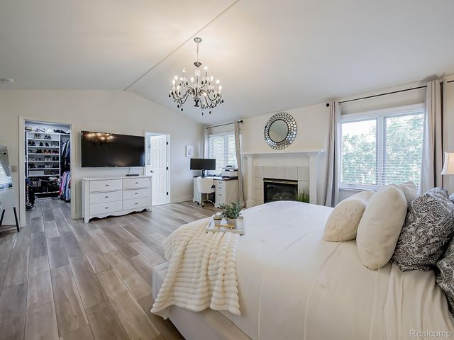 13340 Andover Drive, Plymouth Charter Township, MI 48170