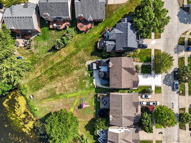 13340 Andover Drive, Plymouth Charter Township, MI 48170