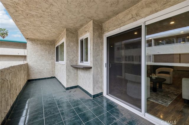 125 S Sierra Madre 215, Pasadena, CA 91107