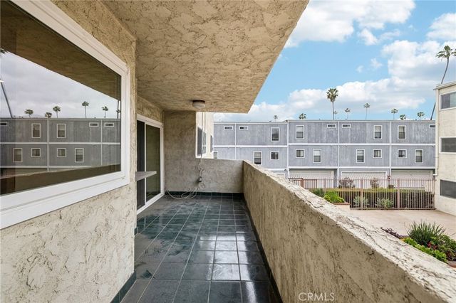 125 S Sierra Madre 215, Pasadena, CA 91107