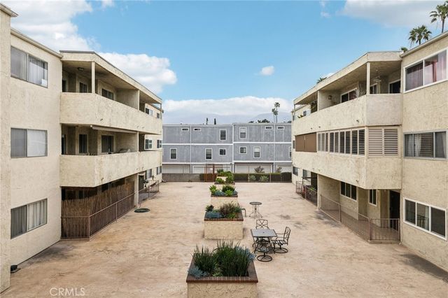 125 S Sierra Madre 215, Pasadena, CA 91107