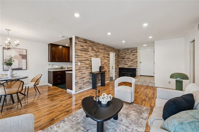 125 S Sierra Madre 215, Pasadena, CA 91107