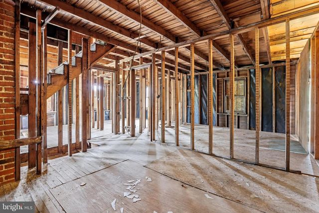 44 WATER ST, Hagerstown, MD 21740